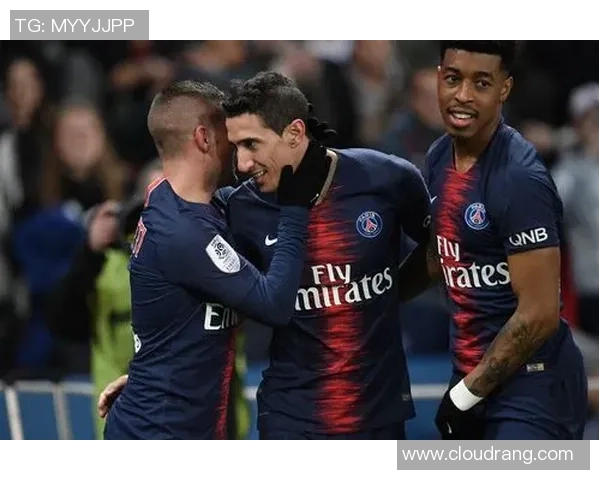 巴黎圣日耳曼迎战马赛 角逐法甲榜首殊荣 激烈对抗掀起足球狂潮