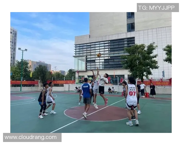 探寻篮球运动员成长历程与赛场竞技风采全景多维深度解析研究报告