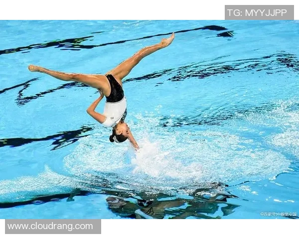 跳水运动的魅力与挑战：从技巧到心理的全面剖析与发展趋势探讨